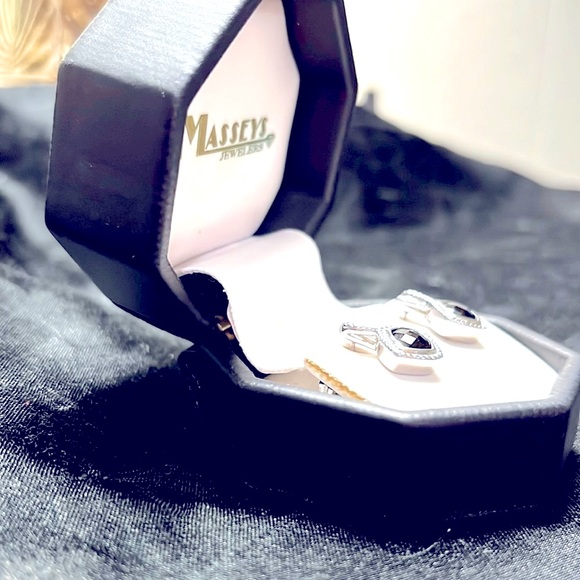 Nwot Dark brown chocolate quartz white gold earrings.  Perfect condition! - Picture 2 of 3